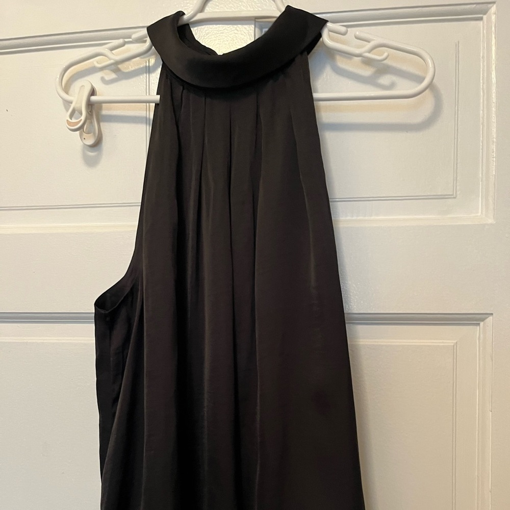 Black sleeveless banana republic factory too. New with tags